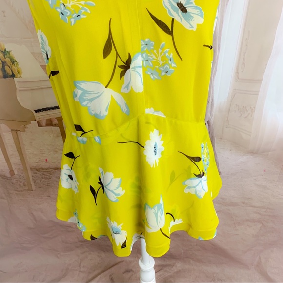 Cabi Yellow Floral Dazzle Blouse - Picture 7 of 12